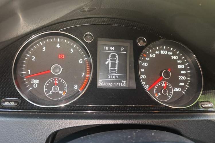 Used Volkswagen Magotan 2013 1.8TSI Luxury Model Instrument Cluster