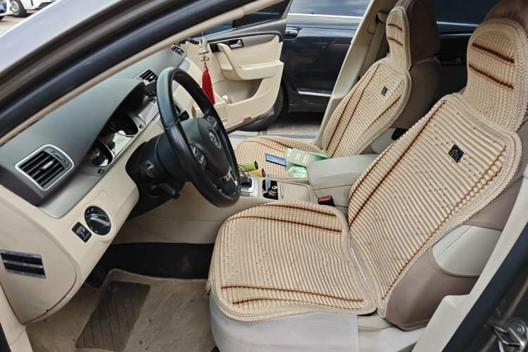Used Volkswagen Magotan 2013 1.8TSI Luxury Model Left Front Seat