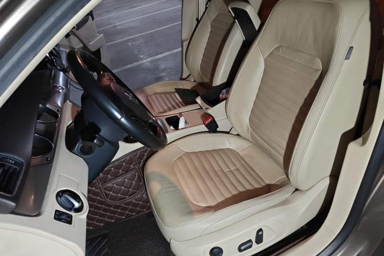 Used Volkswagen Magotan 2013 1.8TSI Premier Model Left Front Seat