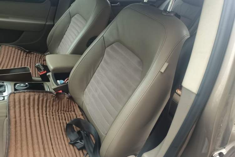 Used Volkswagen Magotan 2013 1.8TSI Prestige Model Left Front Seat