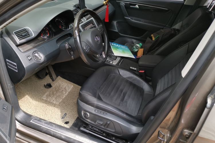 Used Volkswagen Magotan 2013 2.0 TSI Prestige Model Left Front Seat
