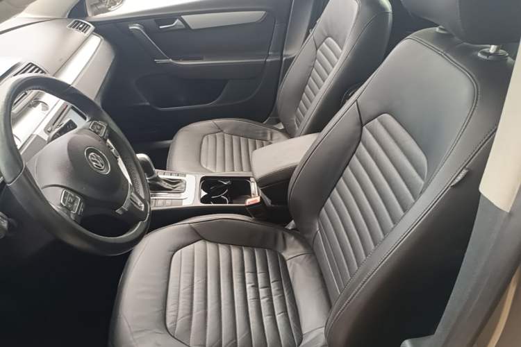 Used Volkswagen Magotan 2013 1.8TSI Premier Model Left Front Seat