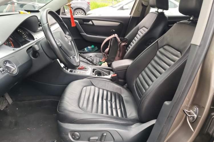 Used Volkswagen Magotan 2013 1.8TSI Premier Model Left Front Seat