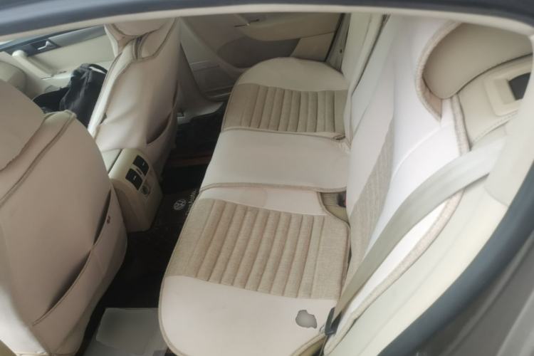 Used Volkswagen Magotan 2013 1.8TSI Premier Model Left Rear Seat