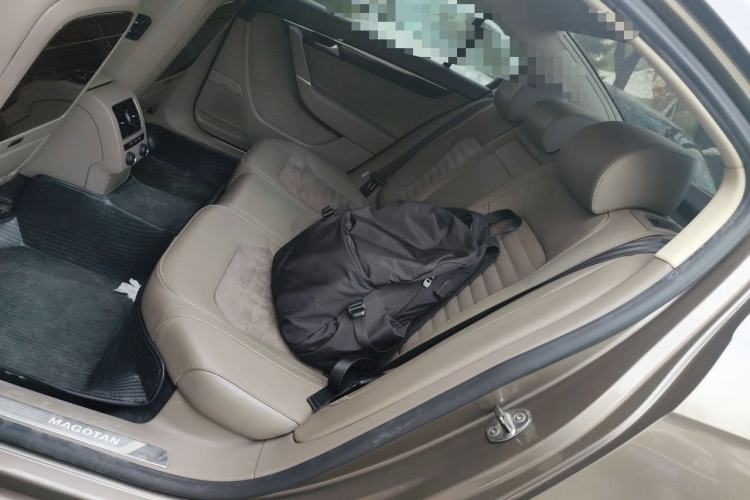 Used Volkswagen Magotan 2013 2.0 TSI Prestige Model Left Rear Seat