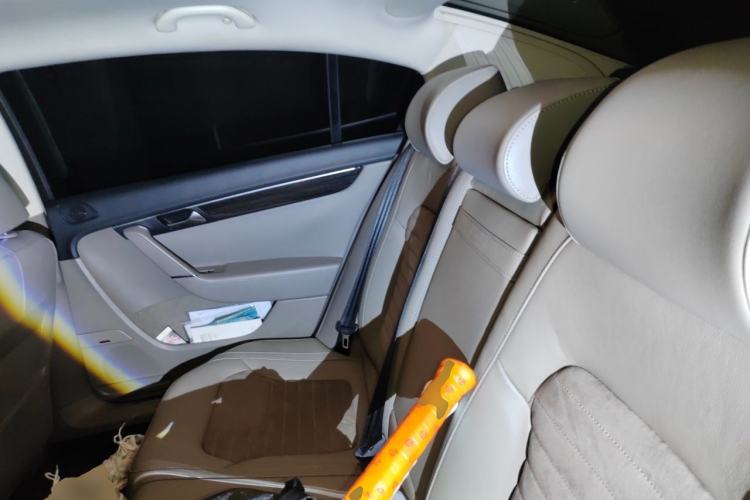Used Volkswagen Magotan 2013 1.8TSI Prestige Model Left Rear Seat
