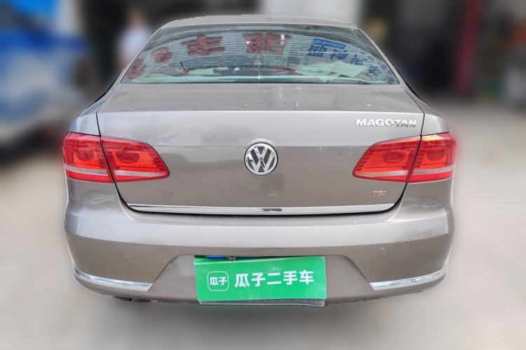 Used Volkswagen Magotan 2013 1.8TSI Prestige Model Rear