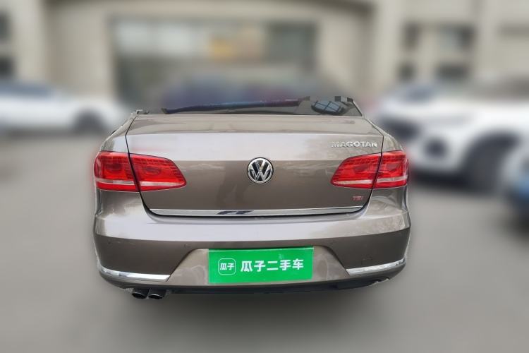 Used Volkswagen Magotan 2013 2.0 TSI Prestige Model Rear
