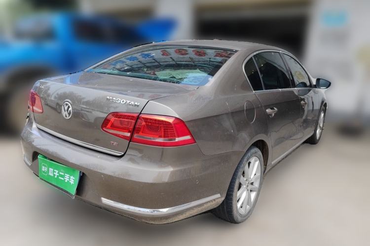 Used Volkswagen Magotan 2013 1.8TSI Prestige Model Rear Right 45 Deg