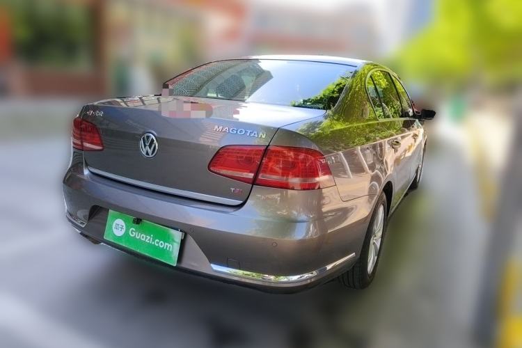 Used Volkswagen Magotan 2013 1.8TSI Luxury Model Rear Right 45 Deg