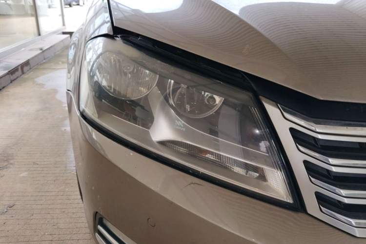 Used Volkswagen Magotan 2013 1.8TSI Premier Model Right Front Headlight