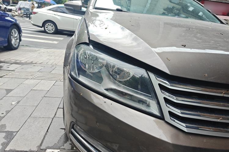 Used Volkswagen Magotan 2013 1.8TSI Premier Model Right Front Headlight