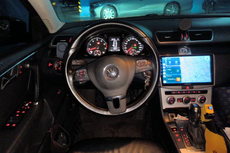 Used Volkswagen Magotan 2013 1.8TSI Luxury Model Steering Wheel
