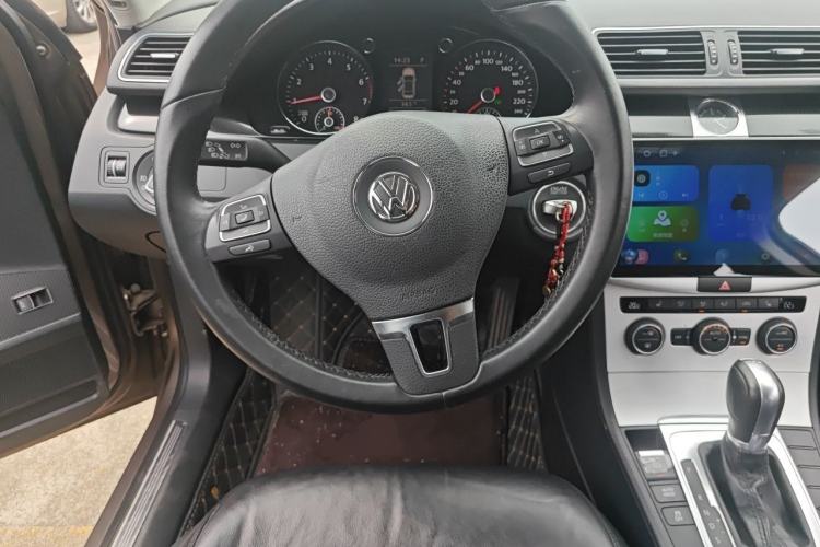 Used Volkswagen Magotan 2013 2.0 TSI Luxury Model Steering Wheel