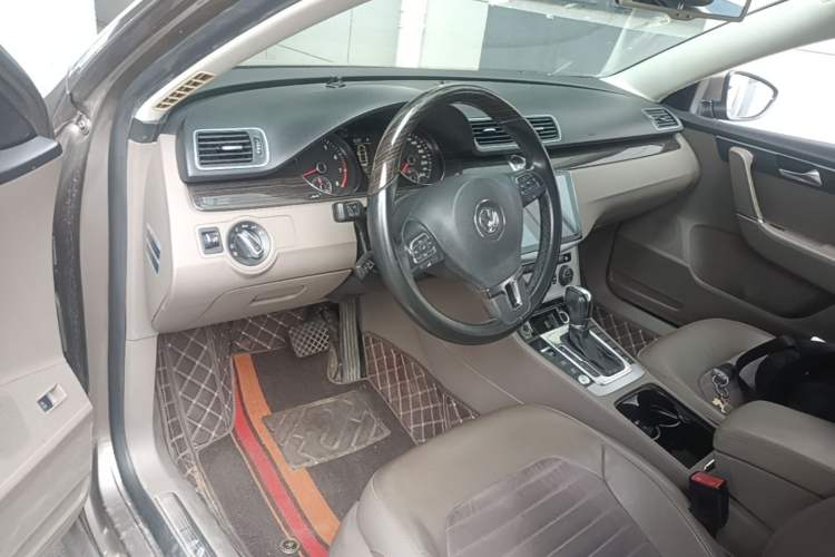 Used Volkswagen Magotan 2013 1.8TSI Prestige Model Steering Wheel