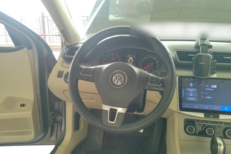 Used Volkswagen Magotan 2013 1.8TSI Premier Model Steering Wheel