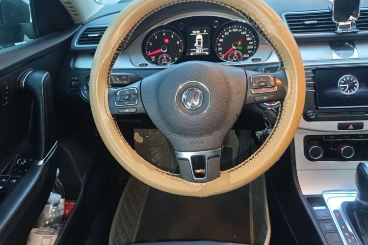Used Volkswagen Magotan 2013 1.8TSI Premier Model Steering Wheel