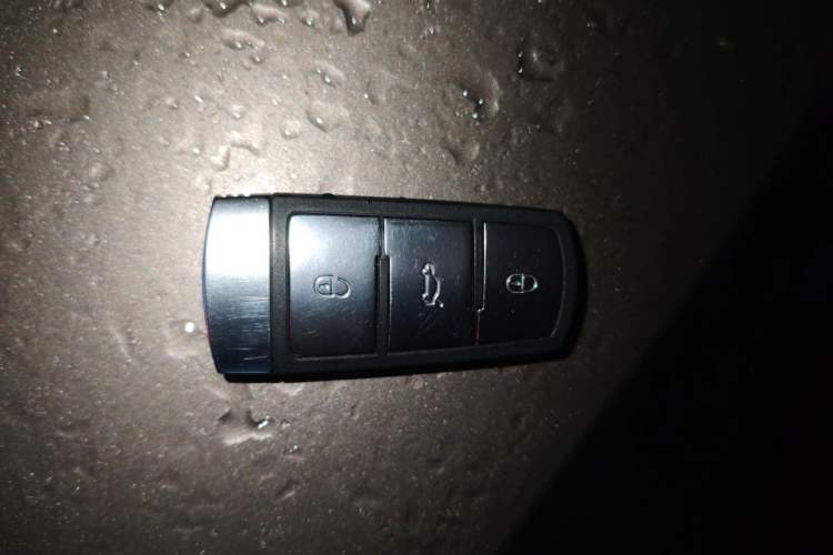 Used Volkswagen Magotan 2013 1.8TSI Premier Model Vehicle Key