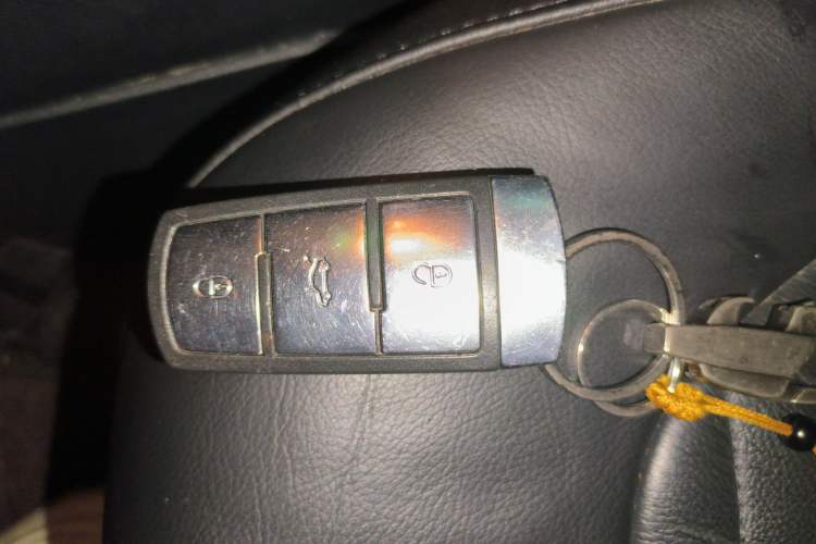 Used Volkswagen Magotan 2013 1.8TSI Luxury Model Vehicle Key