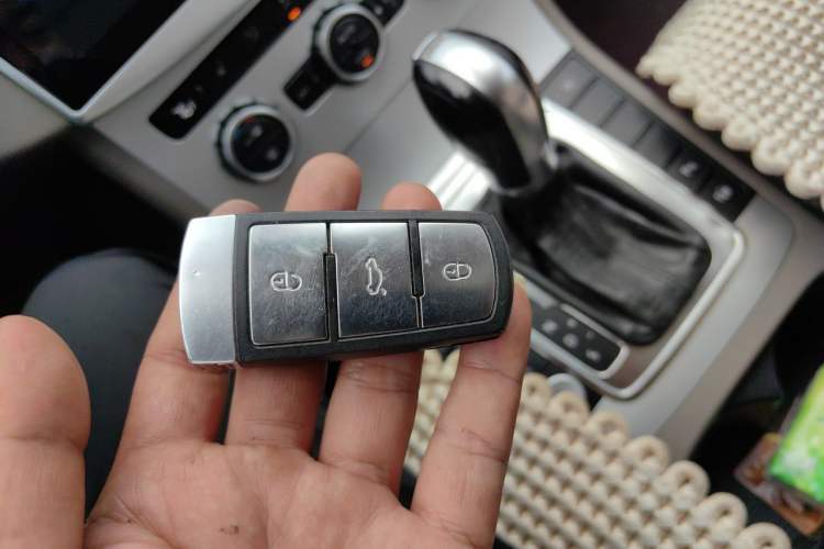 Used Volkswagen Magotan 2013 2.0 TSI Prestige Model Vehicle Key