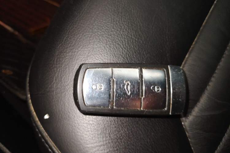 Used Volkswagen Magotan 2013 1.8TSI Premier Model Vehicle Key