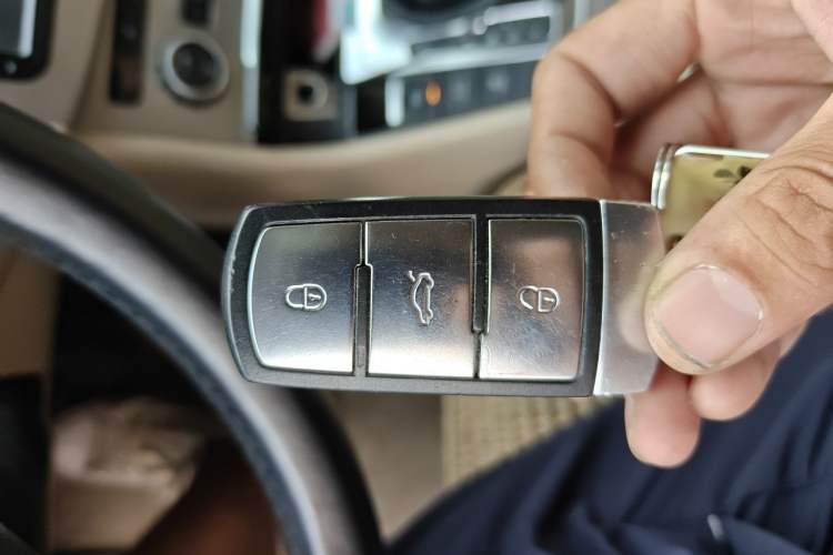 Used Volkswagen Magotan 2013 1.8TSI Luxury Model Vehicle Key