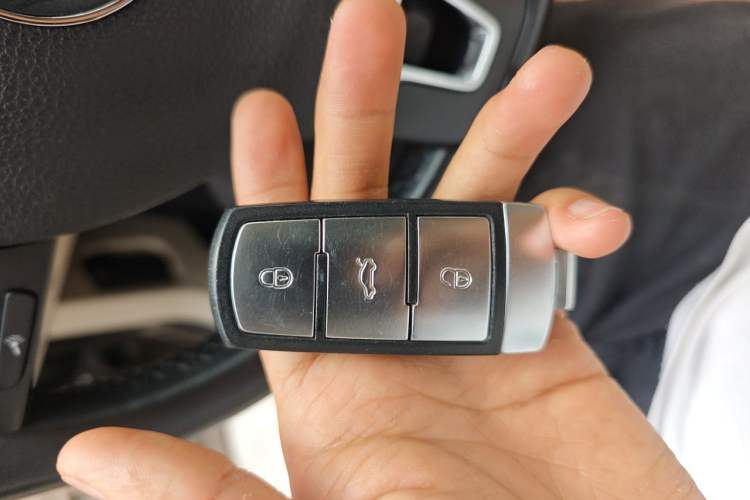 Used Volkswagen Magotan 2013 1.8TSI Premier Model Vehicle Key