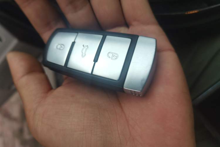Used Volkswagen Magotan 2013 1.8TSI Prestige Model Vehicle Key