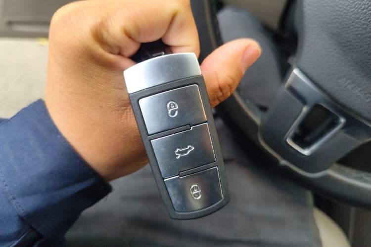 Used Volkswagen Magotan 2013 2.0 TSI Prestige Model Vehicle Key
