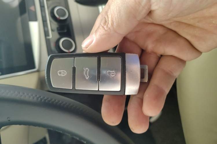 Used Volkswagen Magotan 2013 1.8TSI Premier Model Vehicle Key