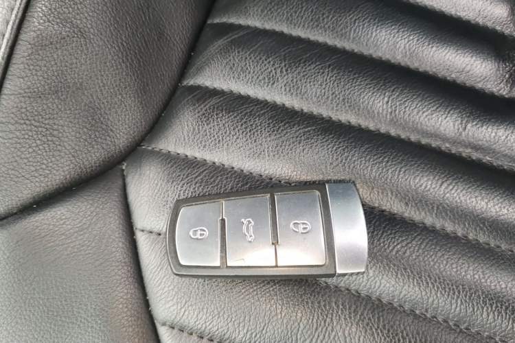 Used Volkswagen Magotan 2013 1.8TSI Premier Model Vehicle Key