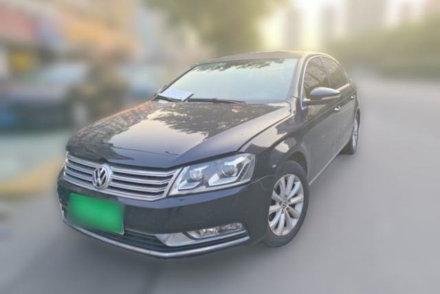Ojetý Volkswagen Magotan 2015 Revised Version 2.0 TSI Luxury Edition