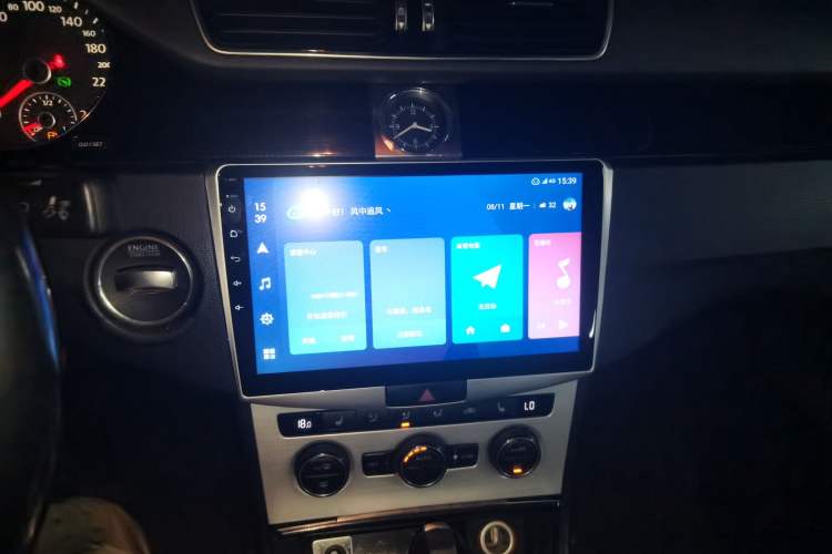 Used Volkswagen Magotan 2015 1.8TSI Luxury Model Audio And AC Panel