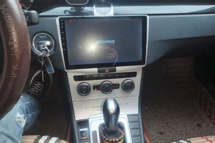 Used Volkswagen Magotan 2015 1.8TSI Luxury Model Audio And AC Panel