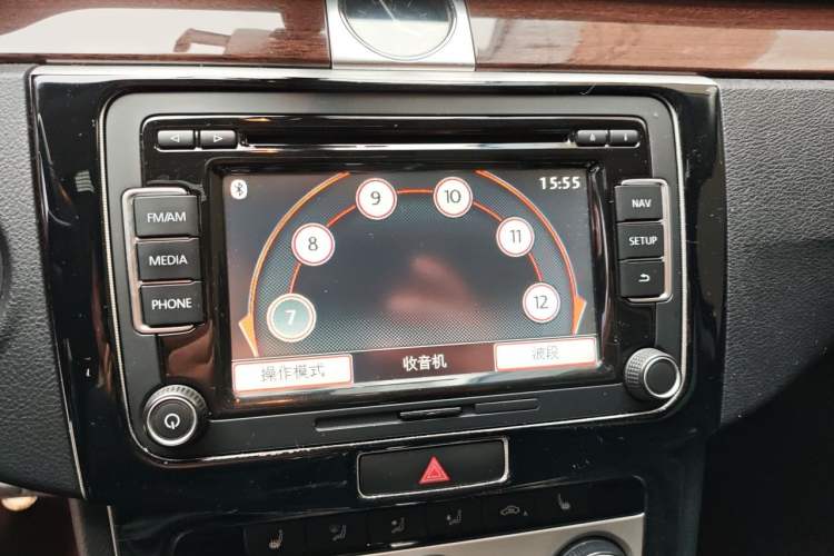 Used Volkswagen Magotan 2015 Revised Version 2.0 TSI Prestige Edition Audio And AC Panel