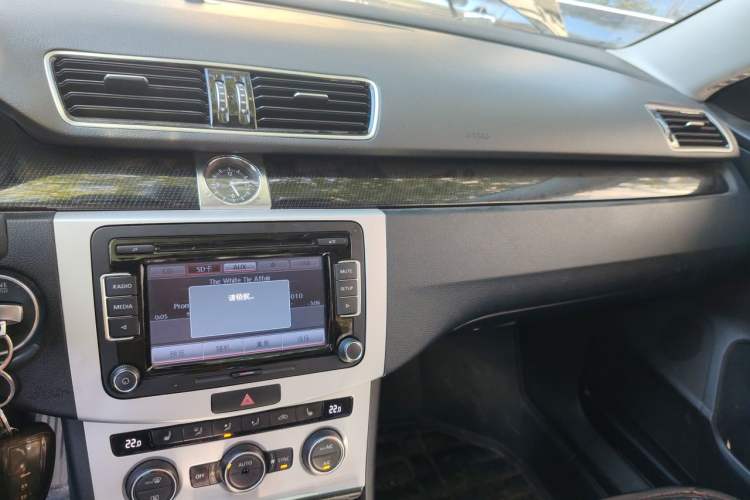 Used Volkswagen Magotan 2015 1.8TSI Luxury Model Audio And AC Panel