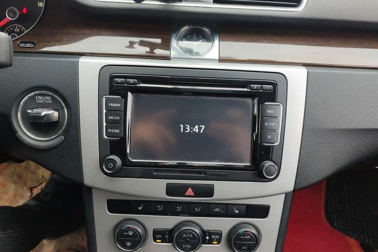 Used Volkswagen Magotan 2015 Revised 1.8TSI Prestige Version Audio And AC Panel