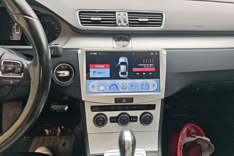 Used Volkswagen Magotan 2015 1.8TSI Advanced Model Audio And AC Panel