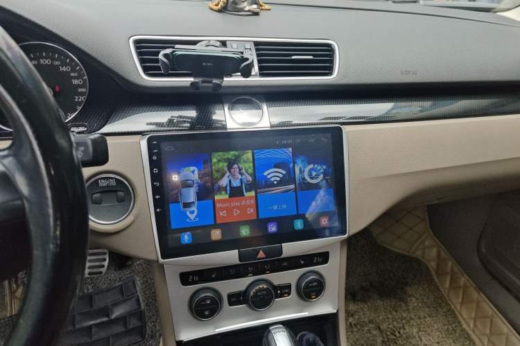Used Volkswagen Magotan 2015 Facelift 1.8TSI Luxury Model Audio And AC Panel