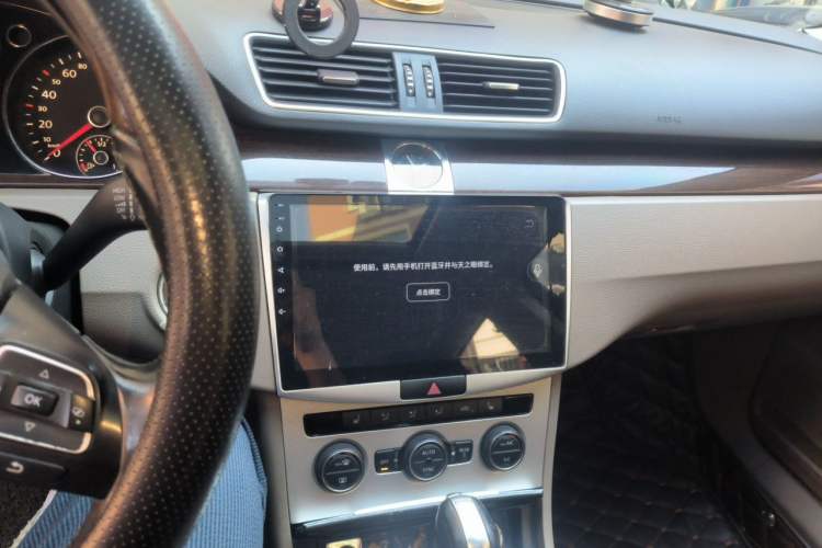 Used Volkswagen Magotan 2015 2.0 TSI Prestige Model Audio And AC Panel