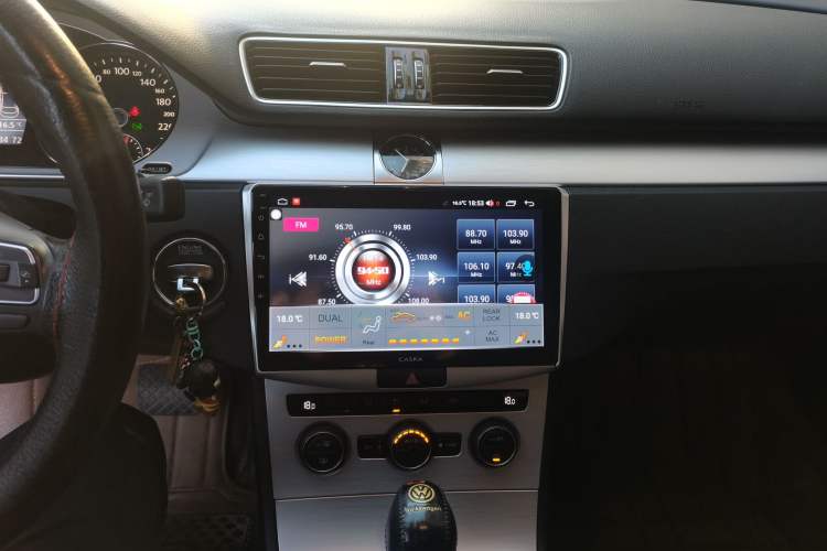 Used Volkswagen Magotan 2015 1.8TSI Advanced Model Audio And AC Panel