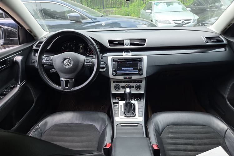 Used Volkswagen Magotan 2015 1.8TSI Luxury Model Center Console