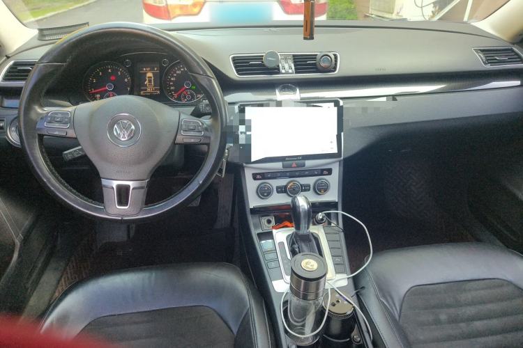 Used Volkswagen Magotan 2015 1.8TSI Luxury Model Center Console