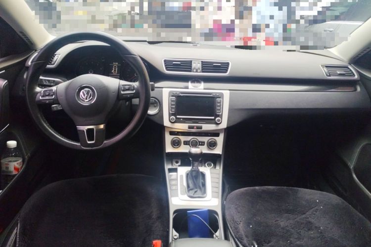 Used Volkswagen Magotan 2015 2.0 TSI Luxury Model Center Console