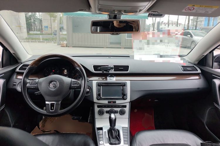 Used Volkswagen Magotan 2015 Revised 1.8TSI Prestige Version Center Console