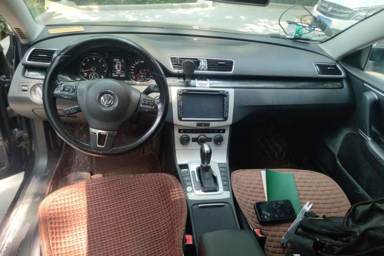 Used Volkswagen Magotan 2015 1.8TSI Luxury Model Center Console