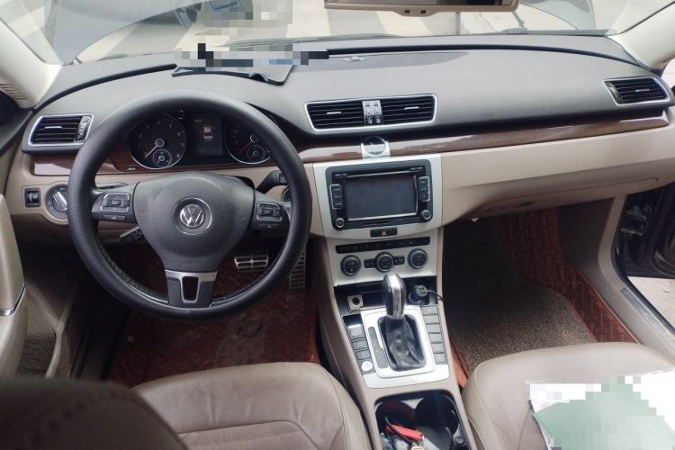Used Volkswagen Magotan 2015 1.8TSI Prestige Model Center Console