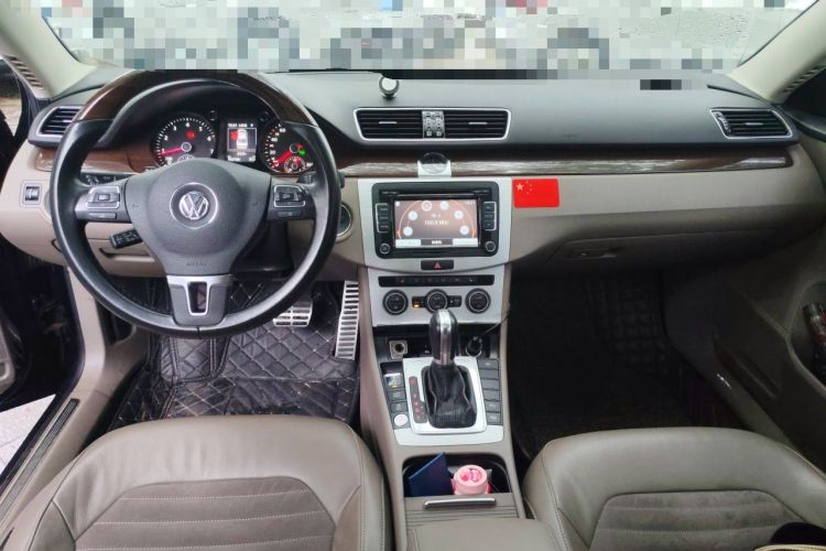 Used Volkswagen Magotan 2015 Revised 1.8TSI Prestige Version Center Console