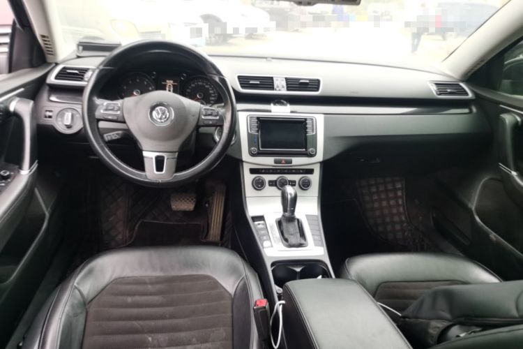 Used Volkswagen Magotan 2015 Revised Version 2.0 TSI Luxury Edition Center Console