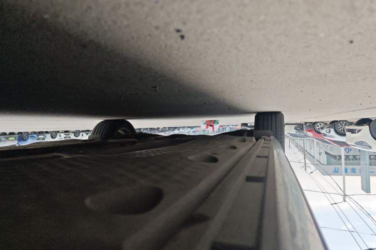 Used Volkswagen Magotan 2015 Facelift 1.8TSI Luxury Model Chassis Front Right